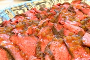 プレミアム・熟成ローストビーフ～特製ソース添え～