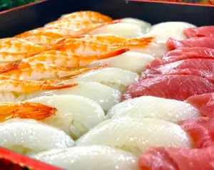 匠のセレクション～特選握り寿司3貫～（本マグロ、イカ、エビ）